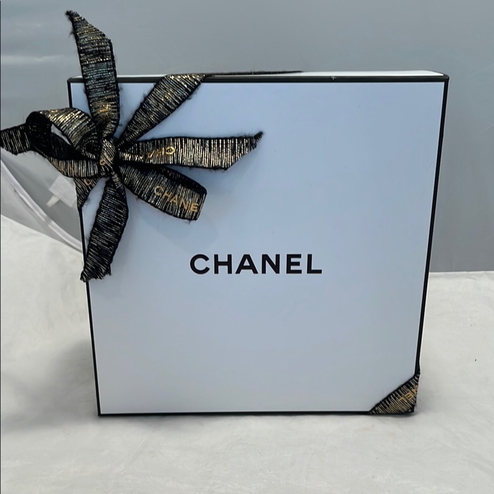 CHANEL White Box with Black and Gold Ribbon